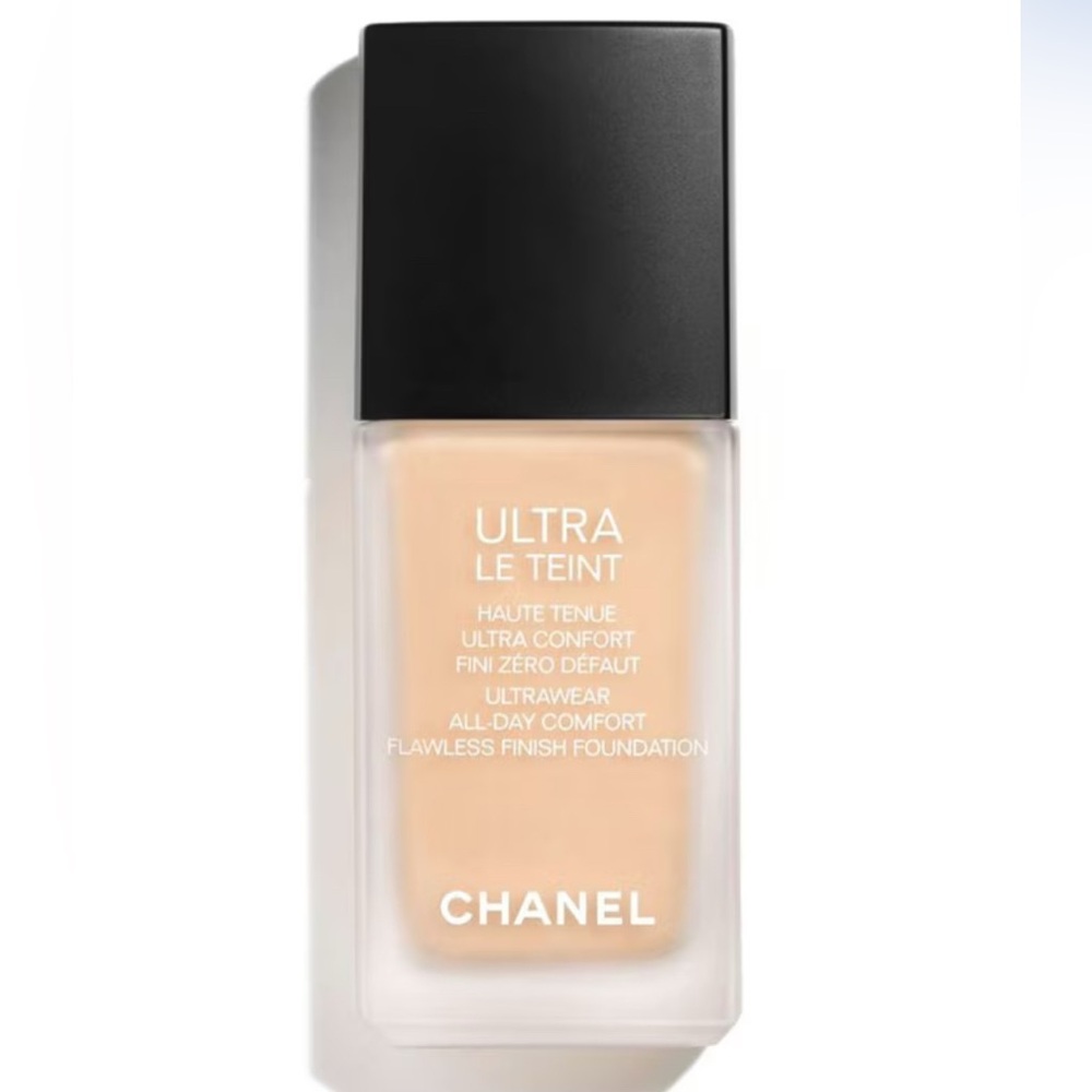 CHANEL Ultra Le Teint Foundation - B20